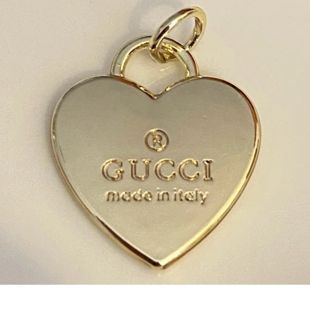 Gucci Heart Pendant - Picture 3 of 3